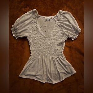 Jun & Ivy fitted white scrunch blouse